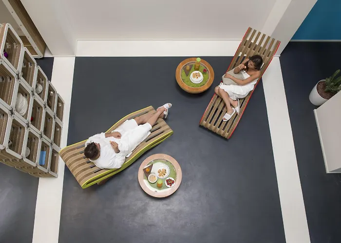 Mo.om Hotel 4*