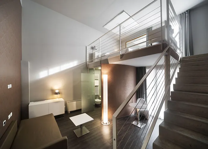 Hotel Mo.om 4*