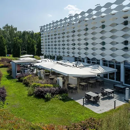 Hotel Mo.om 4*