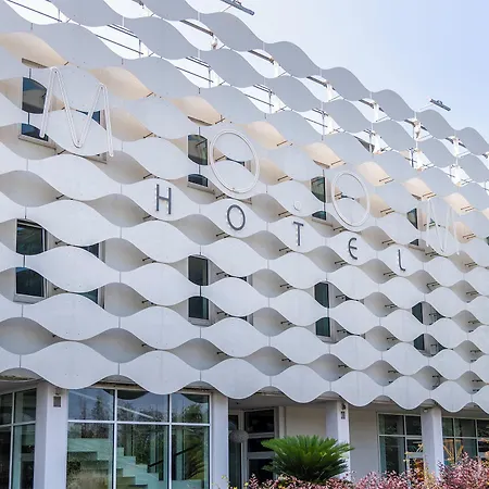 Hotel Mo.om 4*