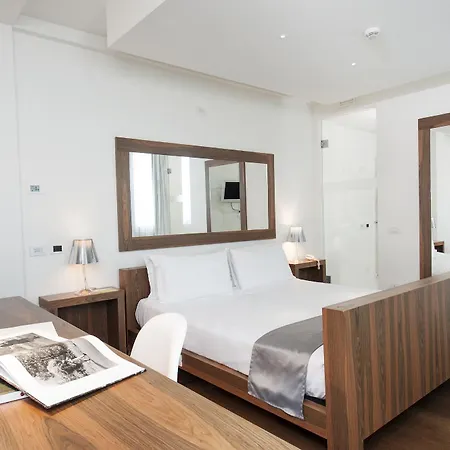Hotel Mo.om 4*