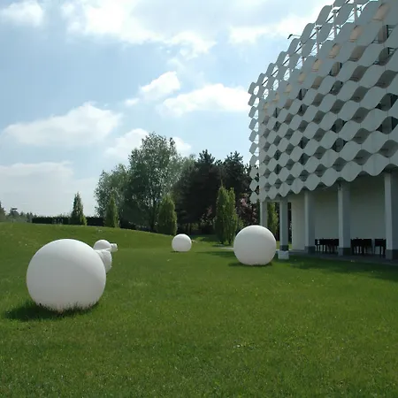 Mo.om Hotel