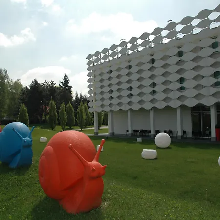 Mo.om Hotel