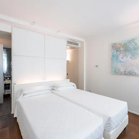 Mo.om Hotel